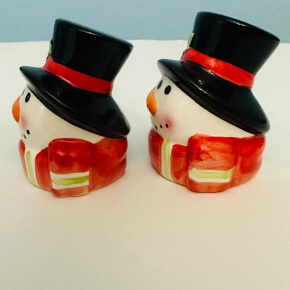Snowman Ceramic Set Of Christmas Holiday Salt And Pepper Shakers - Picture 3 of 9